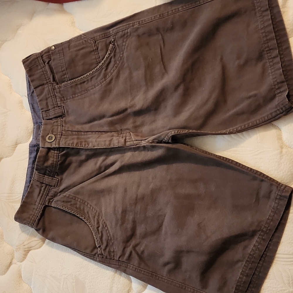 Men's Horny Toad shorts in slate/charcoal